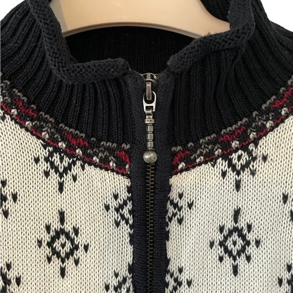 Vintage Icelandic Design Zip Up Snowflake Sweater - Picture 3 of 13